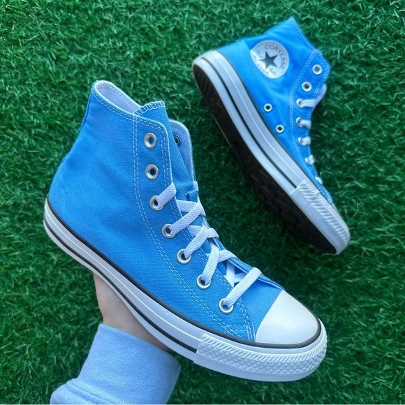 Converse Shoes - 🎁Converse Chuck Taylor All Star Ctas Hi University Blue